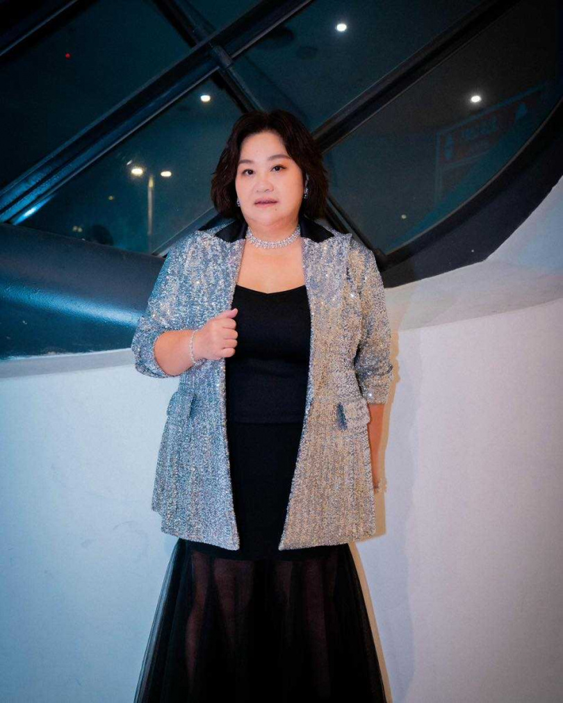 鍾欣凌也被網友點名私下超客氣又親民。（圖／翻攝臉書／鍾欣凌）