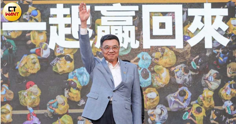 閣揆卓榮泰（圖）喊出行政院將全力幫助農損回復。（圖／黃耀徵攝）