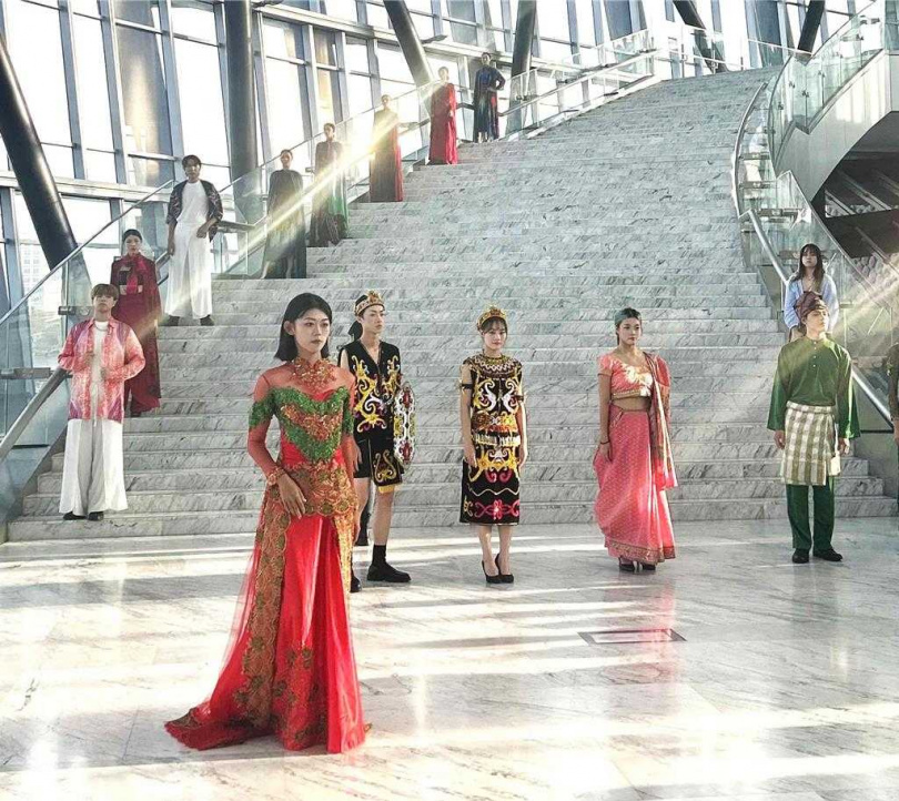 「巴剎盛會」，南洋服飾走秀及音樂表演受到熱烈歡迎。（圖／故宮南院提供）
