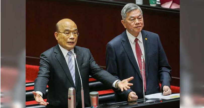 外傳行政院長蘇貞昌自詡為政壇「亡命之徒」,才會不顧黨內派系平衡,隨意撤換多位國營事業董座。(圖/鄭清元攝)