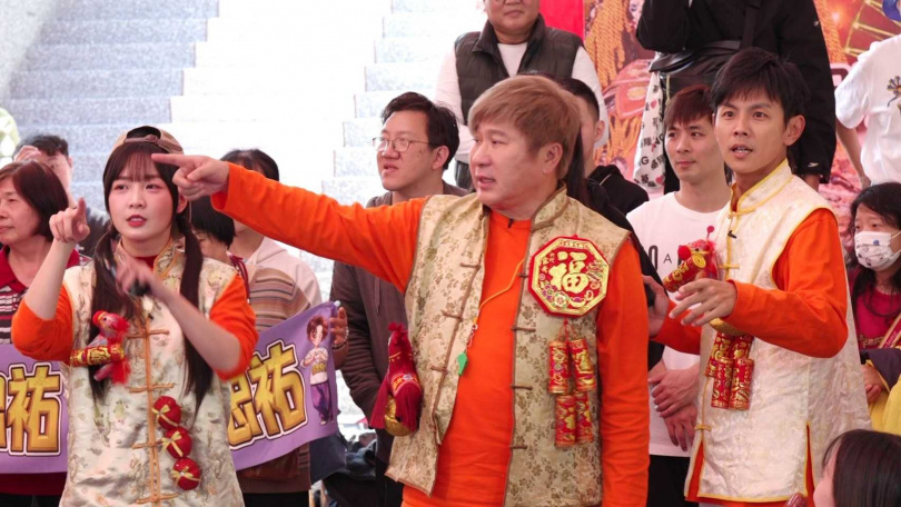 原來「龜王」是由主持人胡瓜扮演。（圖／民視提供）