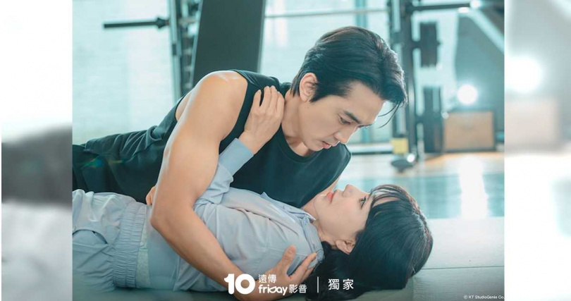 宋承憲、嚴正化時隔10年再合作。(圖/friDay影音提供)