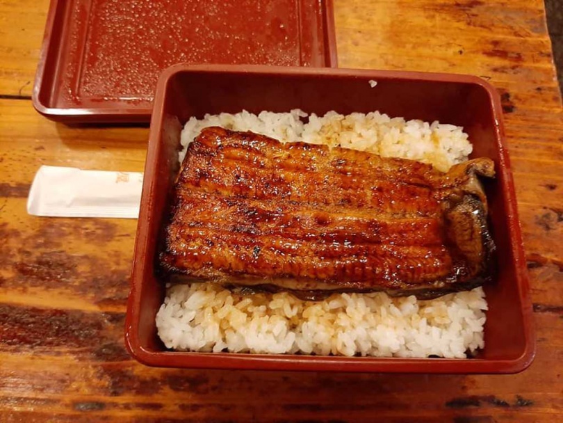 店家招牌鰻魚飯為主打料理，吸引不少饕客慕名而來。（圖／翻攝自臉書，肥前屋）