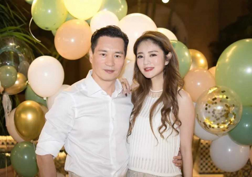 安以軒老公被逮捕後，安以軒自己帶著孩子努力生活。（圖／翻攝自臉書）