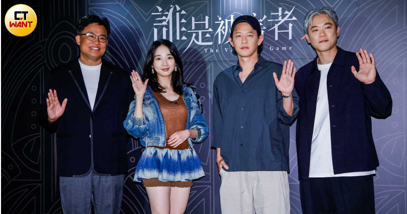 李沐入圍金鐘迷你劇女配角,與導演莊絢維、導演陳冠仲、監製曾瀚賢出席記者會。(圖/趙文彬攝)