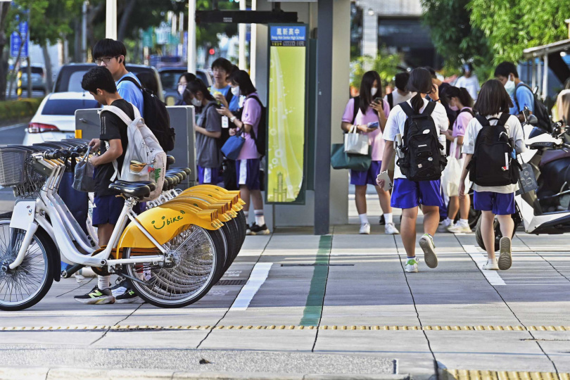 鳳山區南京路（國泰路二段至五甲一路）人行環境改善工程。（圖片提供／高雄市政府工務局）