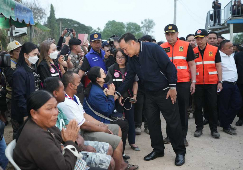 泰國總理阿努廷震怒表態，揚言追究工程責任並考慮修法將肇事建商列入黑名單。