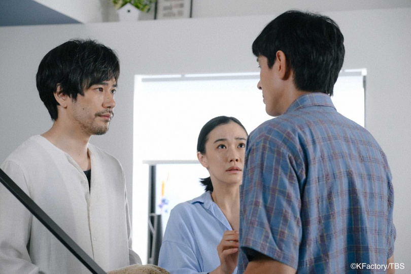 中島步（右起）、蒼井優與松山研一正面交鋒。（圖／Hami Video提供）