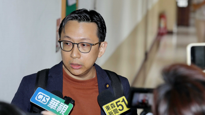 藍委葛如鈞強調，外界質疑政府辦藍不辦綠，朝野互信薄弱，他反對行政機關以資安為名擴權，也不允許資安法帝王條款「復辟」（圖／周志龍攝）