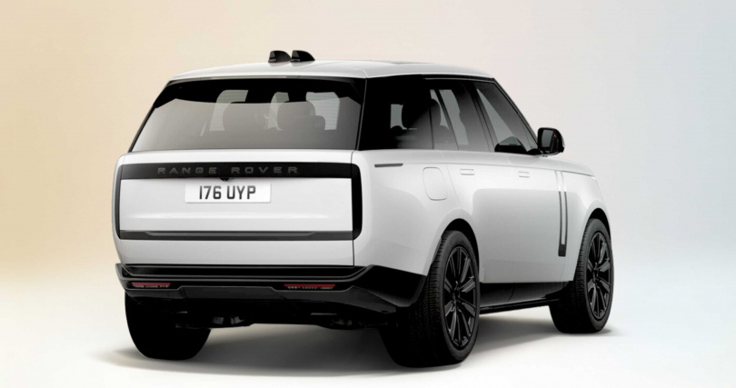 暗影外觀套件運用石墨色巧妙點綴全車外觀飾條，於潔白車身之上勾勒高級與沉穩的大器風格。（圖片提供／Range Rover）