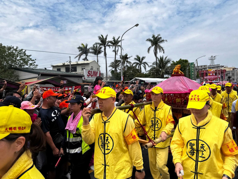 身穿「號褂」者，不得進洗手間。（圖／楊登嵙提供）