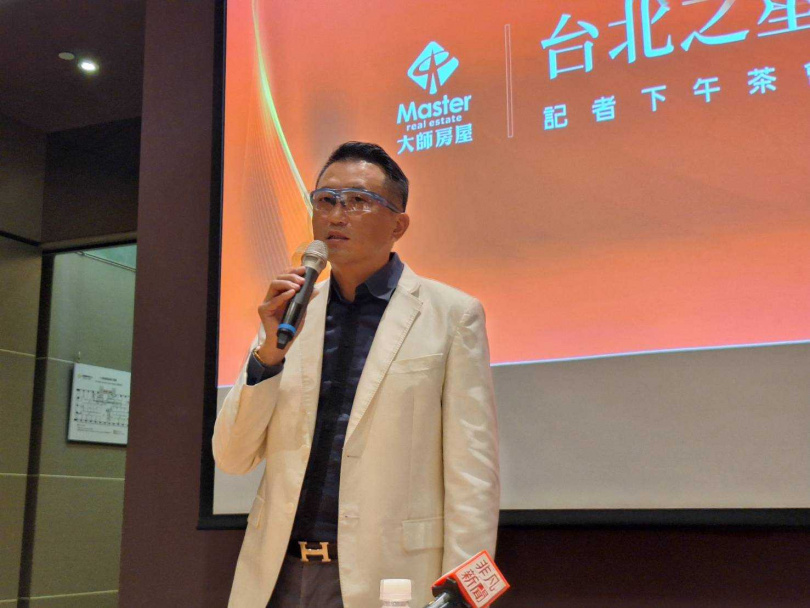 大師房屋董事長陳建慶表示,政府限制高價住宅貸款只能3成,多數買方總價預算被綁死,北市7,000萬以上產品去化嚴重受阻。(圖/林榮芳攝)