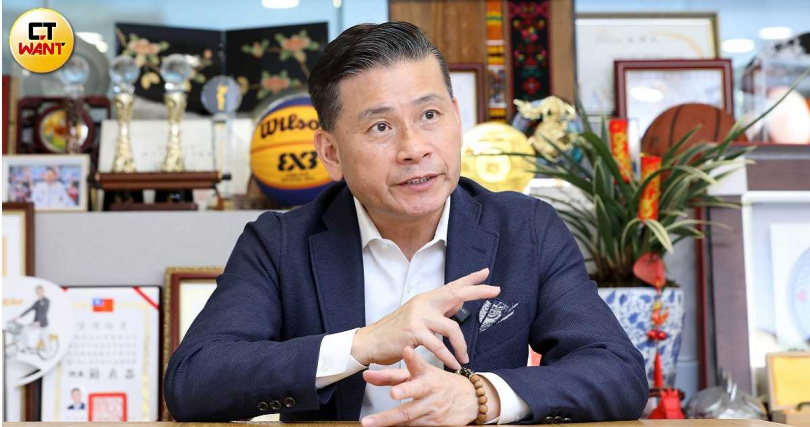戴錫欽肯定蔣萬安勇於提出重大政見的態度。（圖／方萬民攝）