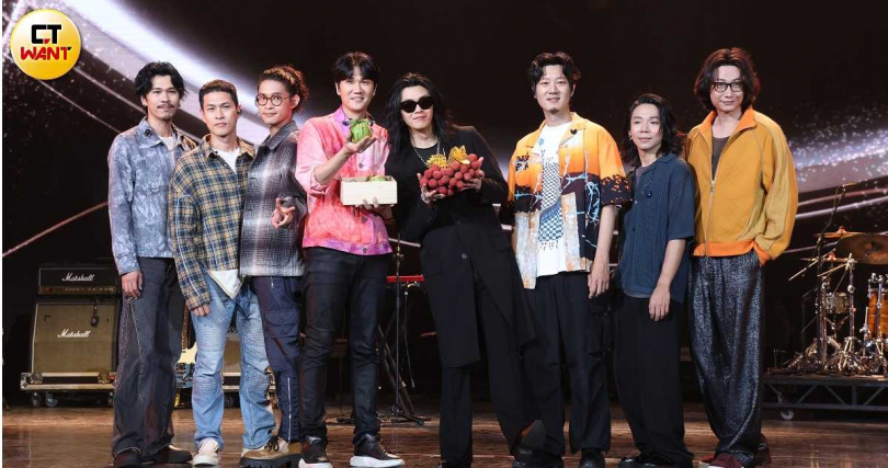 宇宙人與麋先生私下感情也很好。（圖／焦正德攝）