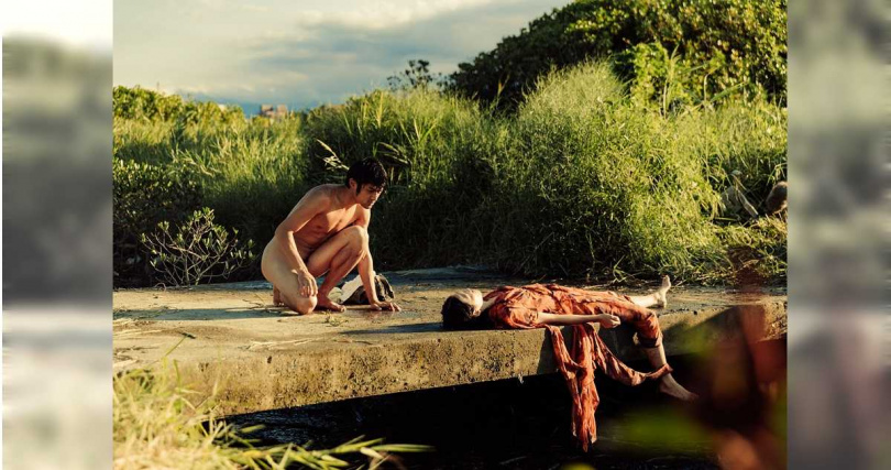 柯泯薰與潘綱大在《河鰻》飾演封閉孤島不期而遇的神秘女子與迷失的男子。(圖/底噪影像提供)