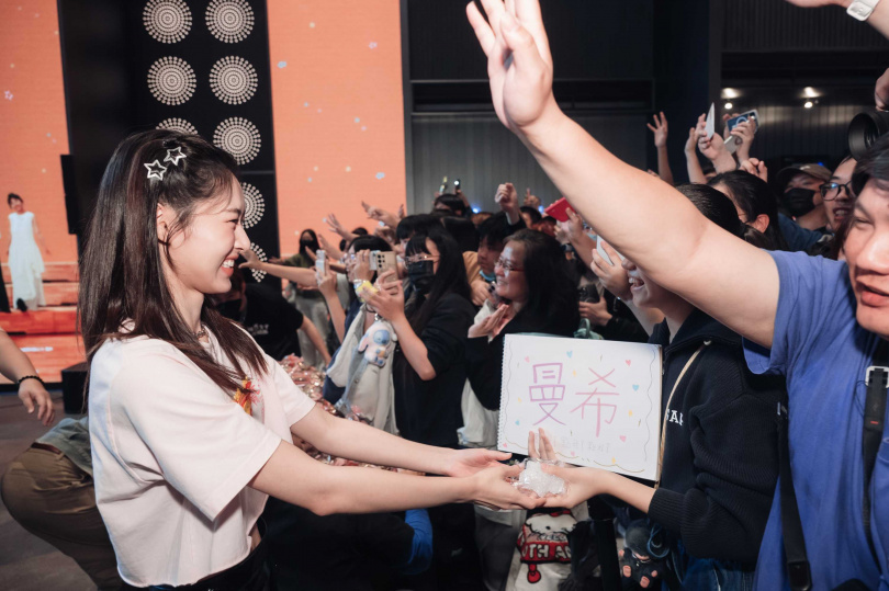 拍了《陽光女子》後，年紀輕輕的何曼希已圈粉無數。（圖／壹壹喜喜提供）