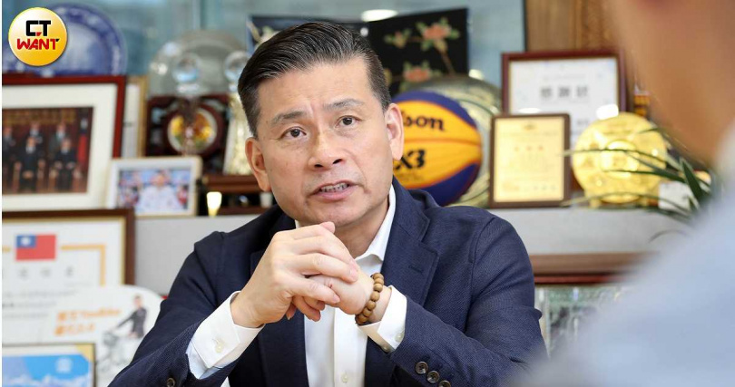 戴錫欽說，若綠營真心認同所謂「洋流」溫暖價值，就應從停止與在野對立做起。（圖／方萬民攝）