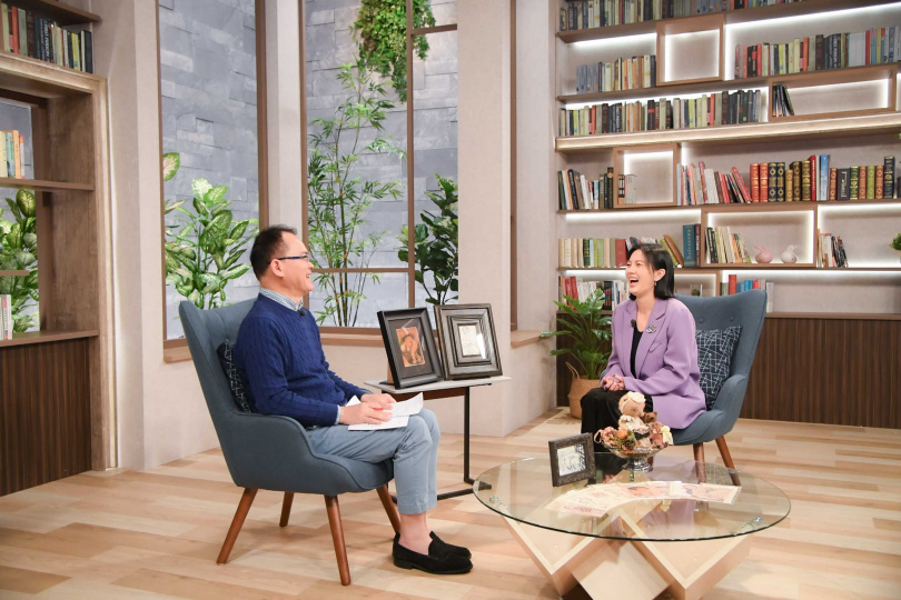 苗可麗在節目中清唱了父親最愛唱的歌〈心事誰人知〉。（圖／三立提供）