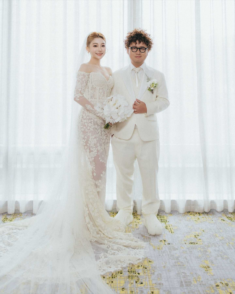 依依和納豆上個月舉辦婚禮。（圖／依依臉書）
