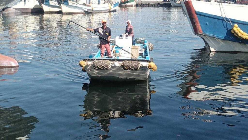 蘇澳區漁會斥資百餘萬元購入全新漁港清潔船，10月初正式啟用，盼能讓港區重現清朗海色。（圖／蘇澳區漁會提供）