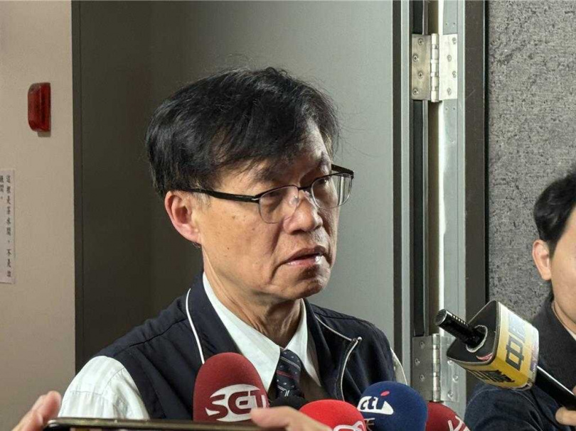 台中市教育局長蔣偉民說明事件後續發展。（圖／馮惠宜攝）