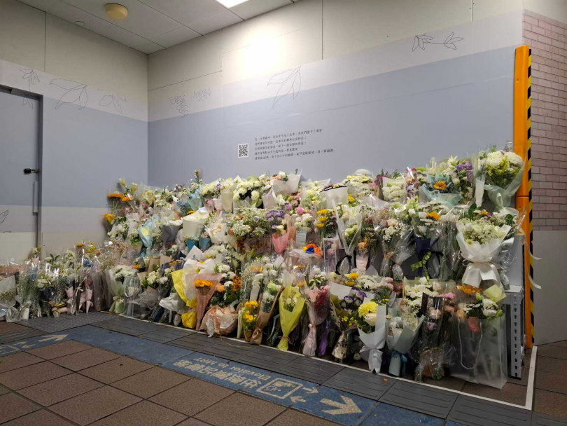 捷運台北車站悼念牆。（圖／台北捷運公司）