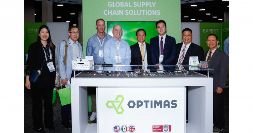 北美扣件前三大扣件經銷商 Optimas Solutions 北美執行長 Daniel Harms(左4) 表示已規劃持續提升對台灣的採購，並說明待不確定性更明朗後將迎來轉機。（圖片提供／高雄市政府）