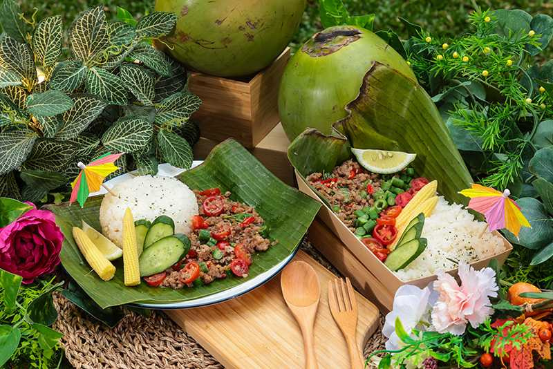 現場邀請森林異國餐車進駐,可享受泰式打拋飯等特色料理。(圖/雄獅文具想像力製造所提供)