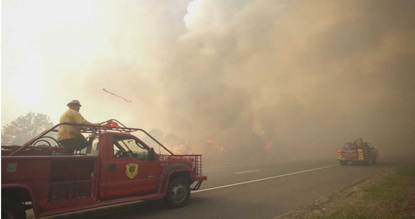 美國紐澤西州20年最大野火，燒掉200座大安森林公園。（圖／達志／美聯社）