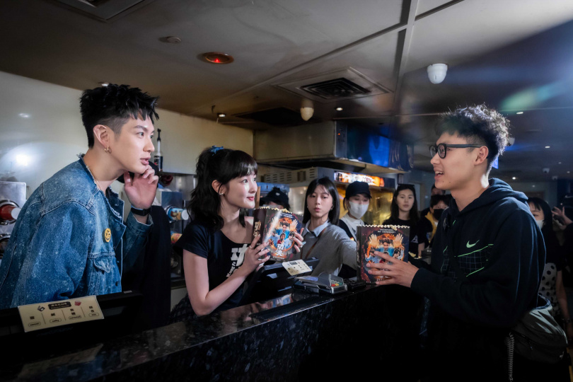 不少影迷跟柯震東及王淨分享二刷《功夫》觀後感。（圖／麻吉砥加提供）