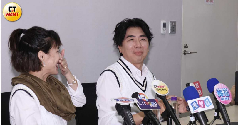 梁赫群(右)表示未來會想嘗試直播。(圖/焦正德攝)