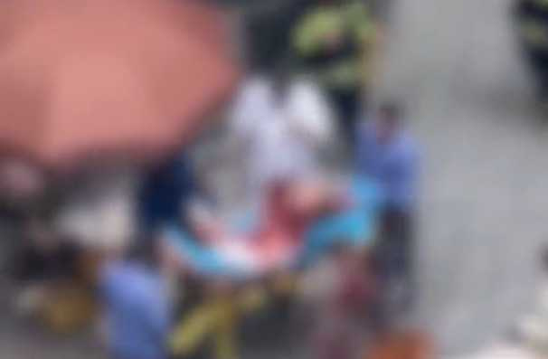 15歲少年在家做化學實驗被炸傷。（圖／翻攝自微博）