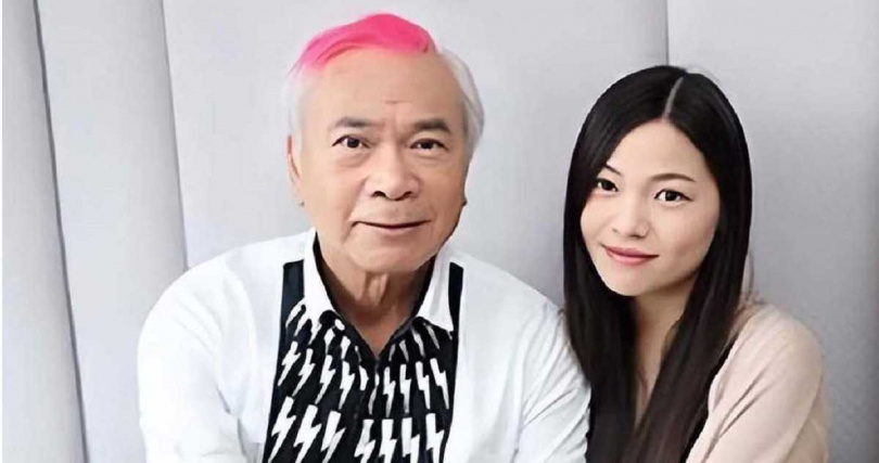 74歲資深男星李龍基和女友王青霞,兩人因年紀相差36歲,戀情備受關注。(圖/攝自IG)
