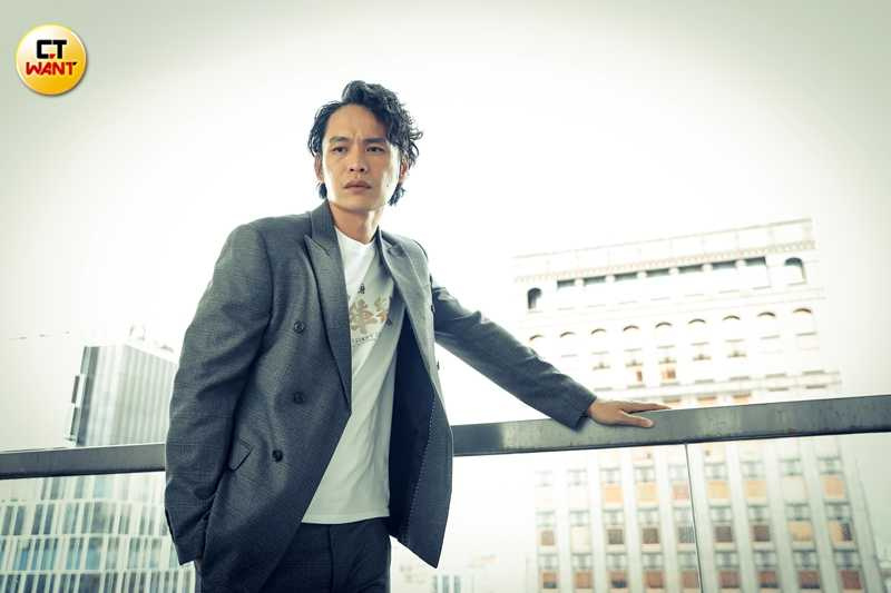 黃鐙輝休息期間勤練英文，沒想到真的派上用場。（圖／侯世駿攝）