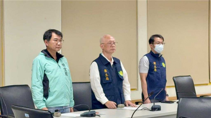 高雄市衛生局4日坦承檢驗設定遭更動，導致誤判結果，局長出面鞠躬致歉。（圖／報系資料照）