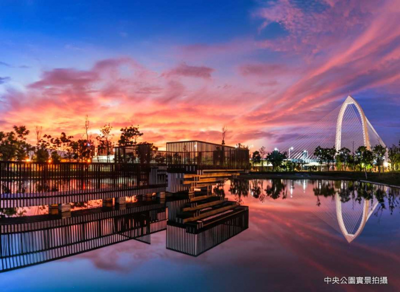 隨著諸多重大建設陸續到位，水湳經貿園區正從訴求願景的「本夢比」階段，迎來發展起飛與價值成長期，為區域房市注入一劑強心針。（圖／聚碩仁玉提供）