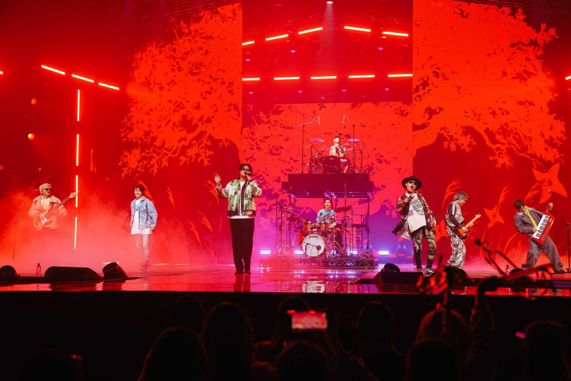 日本傳奇樂團FLOW聯手冰球樂團，帶來全球播放次數破億的《火影忍者疾風傳》主題曲。（圖／文總提供）