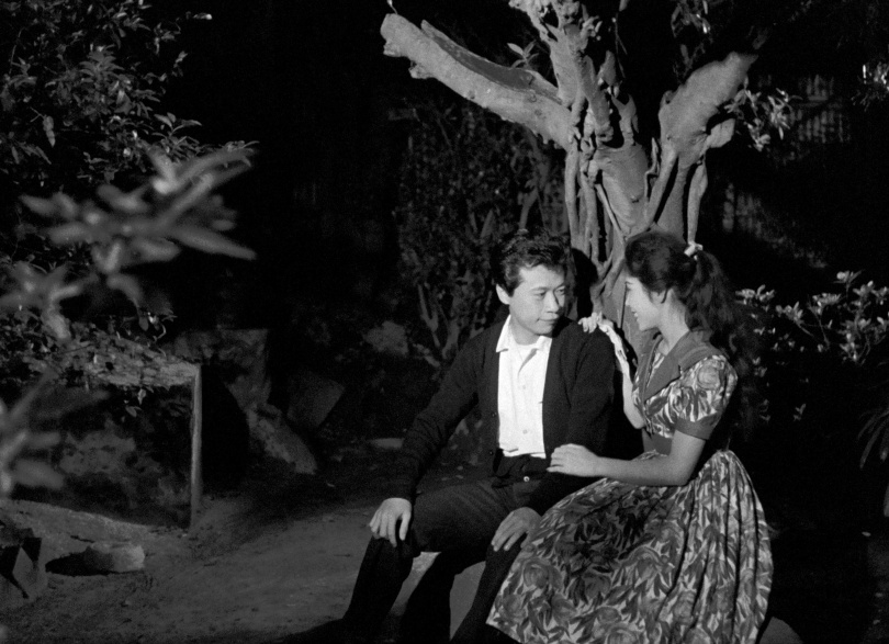 《舊情綿綿》(1962)是為台灣音樂電影先驅,猶如「台灣版啦啦戀」。(圖/國家影視聽中心)
