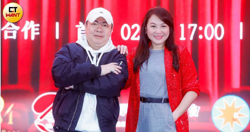 資深藝人董至成(左)與楊潔玫董至成擔任海選評審。(圖/趙文彬攝)