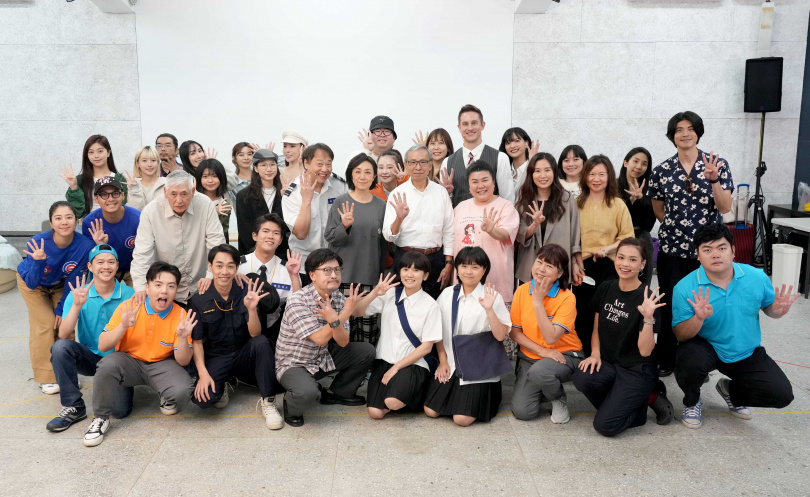 《人間條件四》邀請各領域KOL觀看演出。(圖/綠光劇團提供)