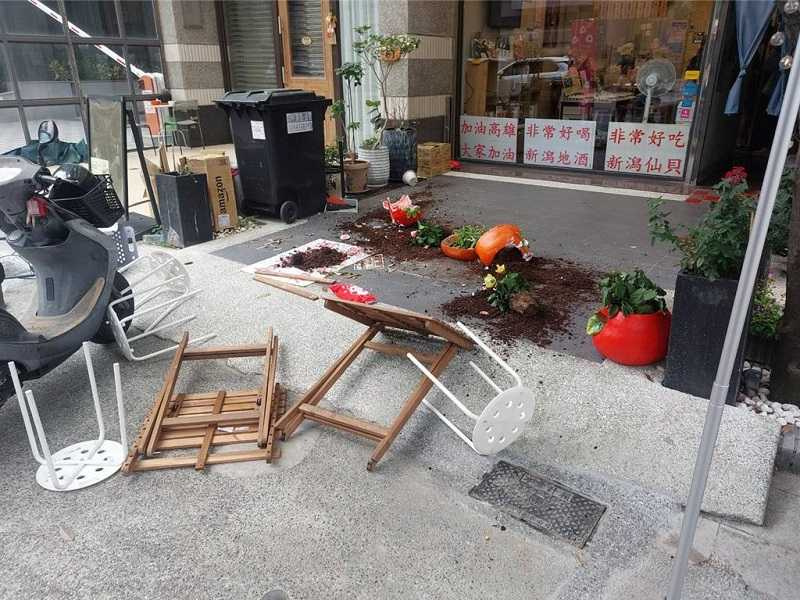 房東與店家發生衝突。（圖／翻攝畫面）