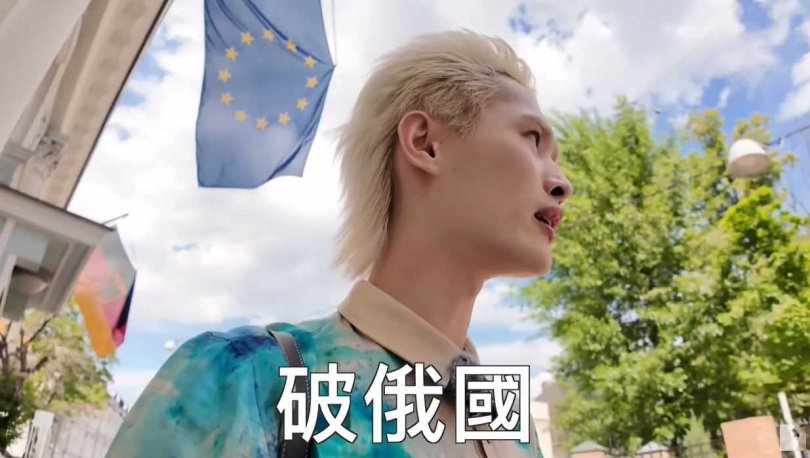 鍾明軒分享這趟旅程中遭遇的諸多不便，影響他的心情。（圖／翻攝自YouTube／鍾明軒）