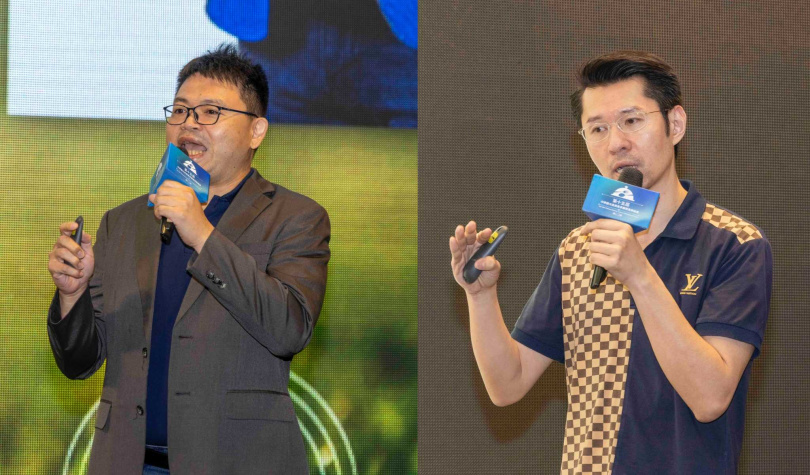 主題論壇主講人之一芳成工業總經理江宗澤(左)、海瑞摃丸總經理黃世凱。(圖/中華美食國際高峰論壇籌備委員會提供)