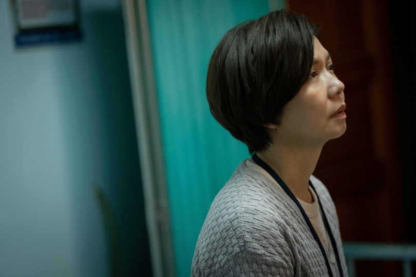 于子育飾演的許幸珠在疫情期間情緒失控。(圖/ CATCHPLAY+、公視、大慕可可)