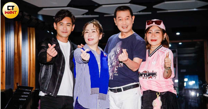 吳俊宏、張秀卿、蔡小虎、王彩樺，一同為張秀卿《辣妹駕到演唱會》現身彩排。（圖／趙文彬攝）