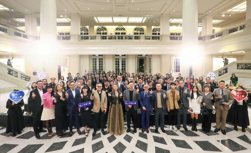 全球人壽董事長林文惠與全場夥伴留下珍貴合影。（圖片提供／全球人壽）