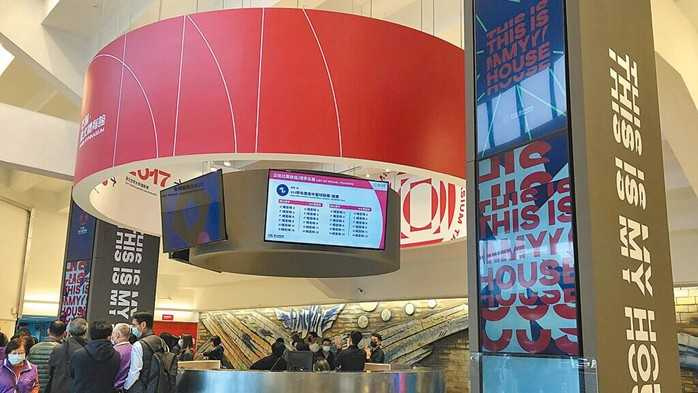 有「紅館」之稱的台北體育場也在市府體育局投保的公共保險範疇。（圖／報系資料照）