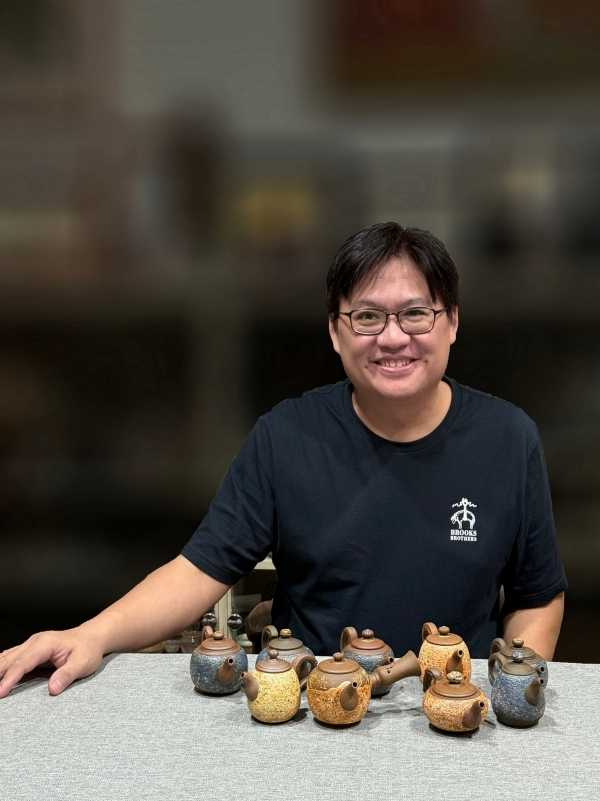 熱情且樂於助人的台灣岩礦名家葉樺洋。（圖／吳德亮攝）