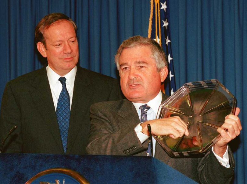 IBM前執行長葛斯納辭世,享壽83歲。其領導風格與改革思維影響深遠,為企業界留下典範。