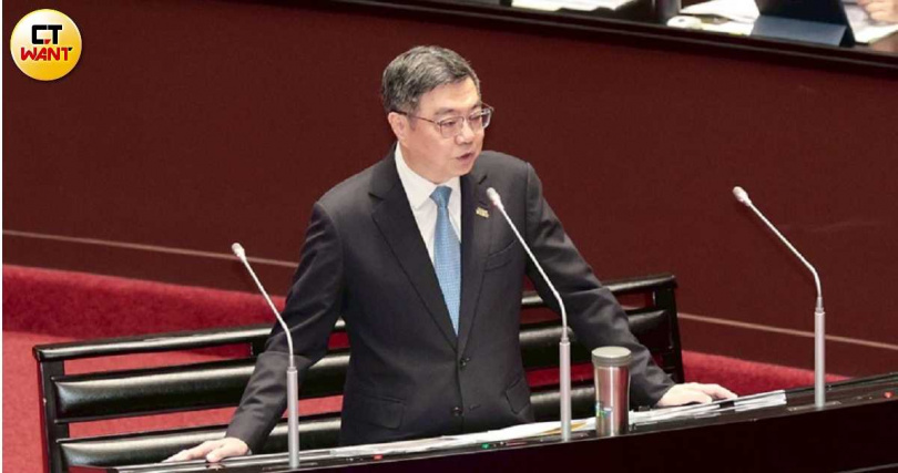 閣揆卓榮泰（圖）呼籲立法院趕快通過治水預算對抗極端氣候。（圖／黃耀徵攝）